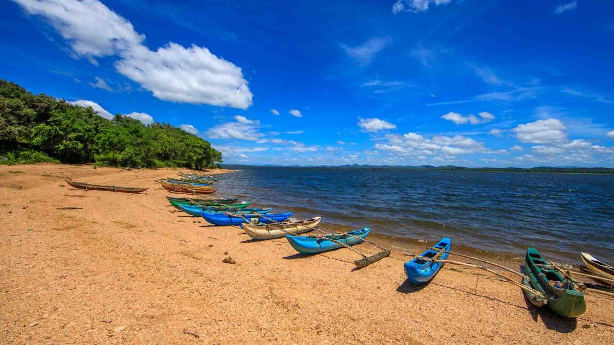 Kaudulla Reservoir	