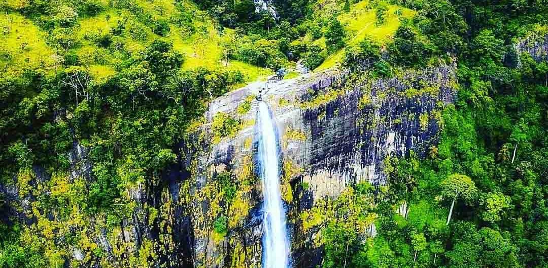 Diyaluma Falls